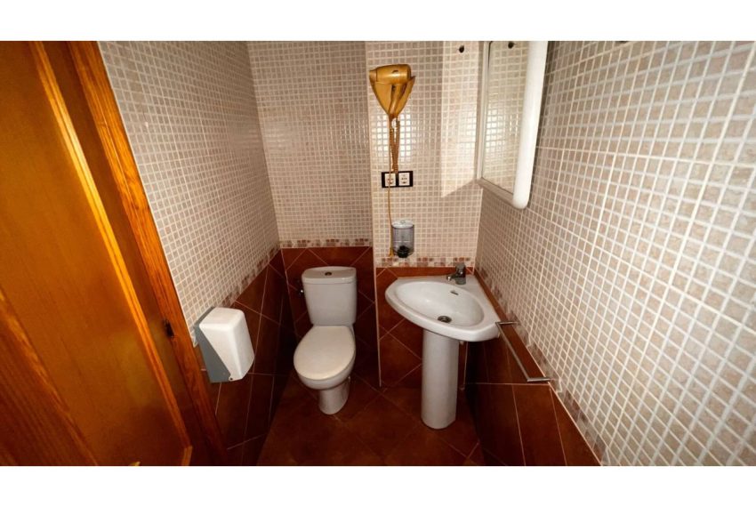 2052_55037466951_67b9db3d-8db0-4e36-aae2-e428d82b78aa