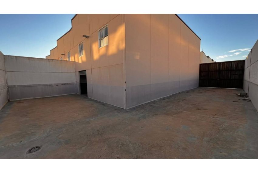 2052_58371549507_4af4567b-0896-4d48-9c59-8e44758a0482