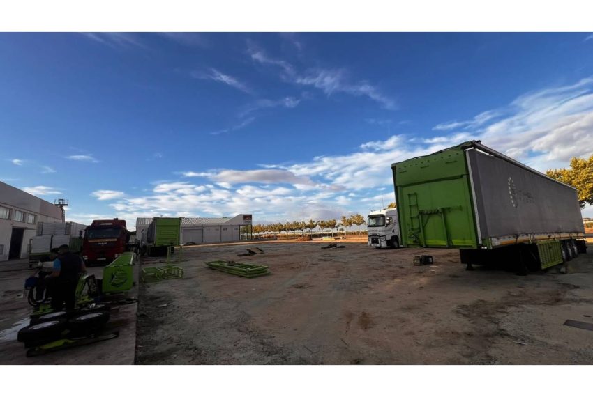 2052_58374411608_1b395d8f-0efa-466e-856e-59ac0217a10b