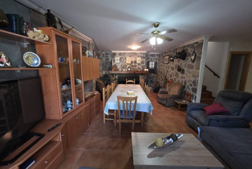 2052_58407187846_d9d182a7-a61a-4f64-977f-c23ed8f09e57