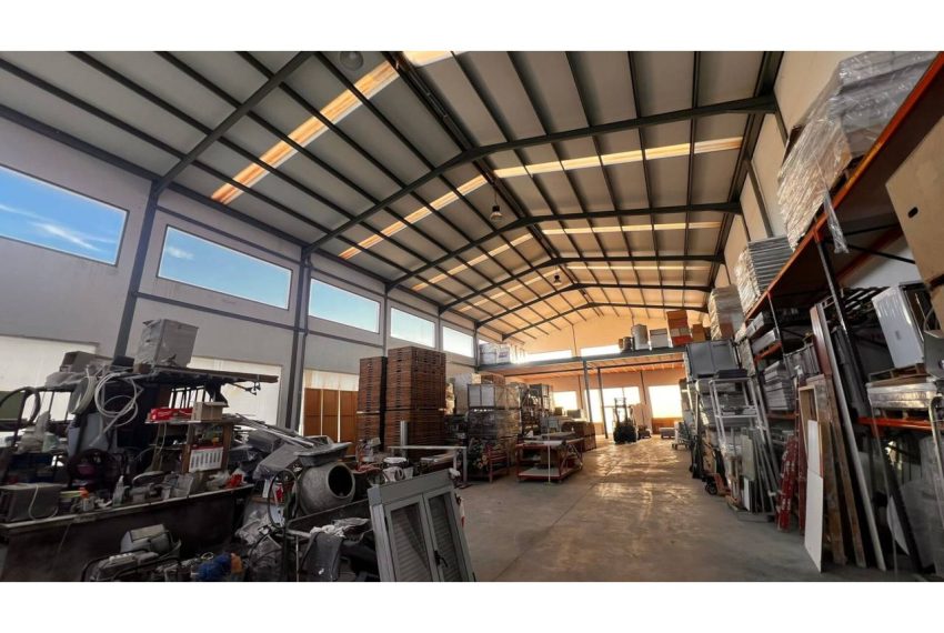 2052_58417423930_8a229468-f5d7-4e06-9206-622421c01fd1