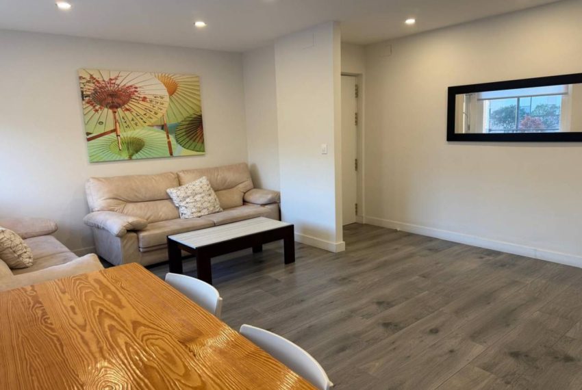 2052_59182611151_56492eb8-1866-4328-bd22-718fa4b5e875