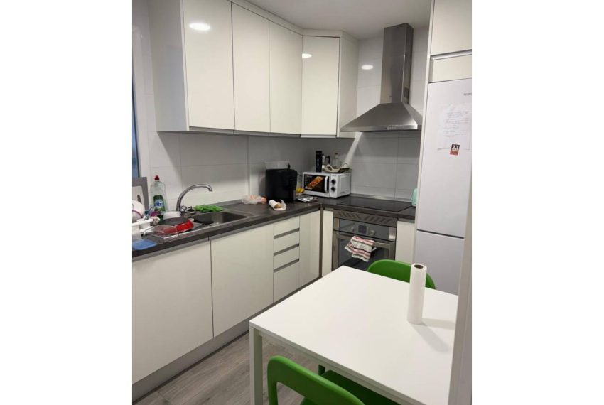 2052_59182611151_efa8b850-e55a-4c9e-97b6-ef2eae358ee5