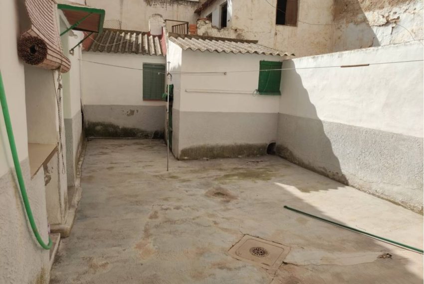 2052_59192644485_0ff9407a-ecc8-4afd-a94f-b09b91cec83d