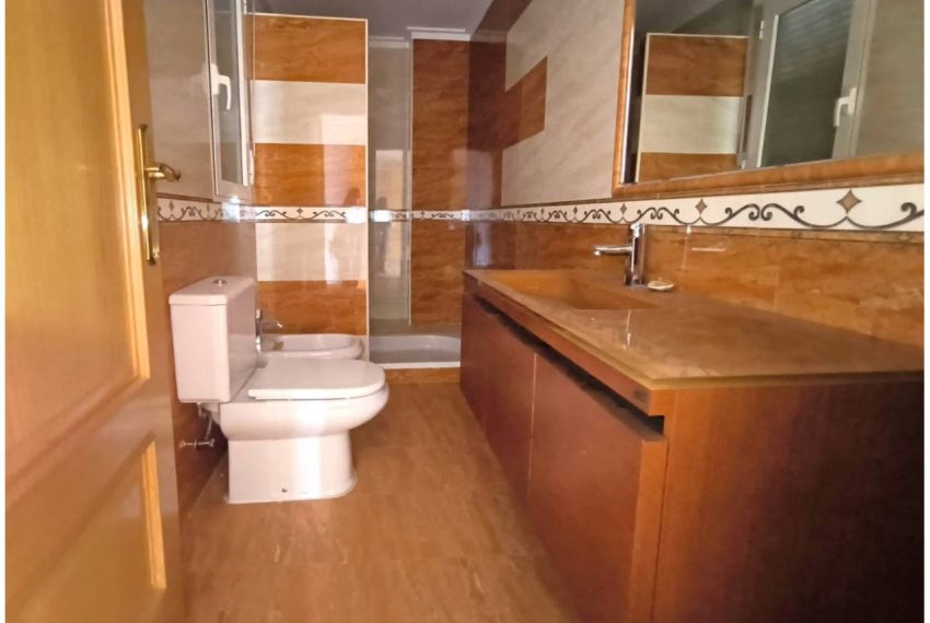 2052_60016011479_8144c905-ac2e-417e-a608-c1b1c69a508d