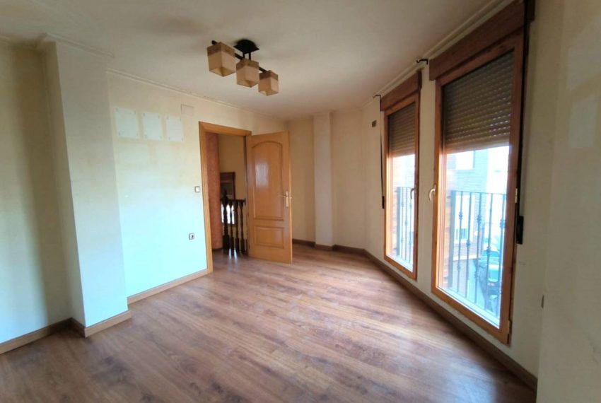 2052_60016011479_89c9dc0b-e2f2-4f28-8455-04d168aa02e9