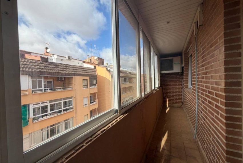 2052_61728070452_aa31d397-71b2-46f0-a610-55077019792a