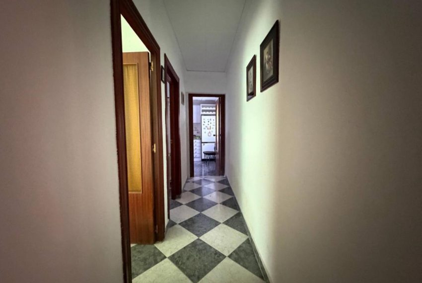 2052_61759207441_d6e3de3f-9bfb-4ee5-9e01-eaf87c4d1953