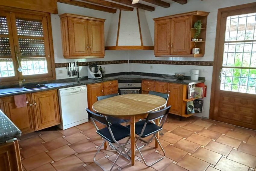 2052_61763327678_e535e218-2676-4708-89de-ea044df2fe42